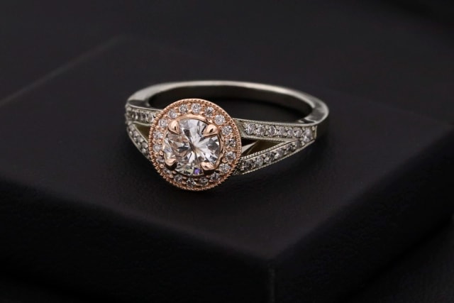 The ring engraving
