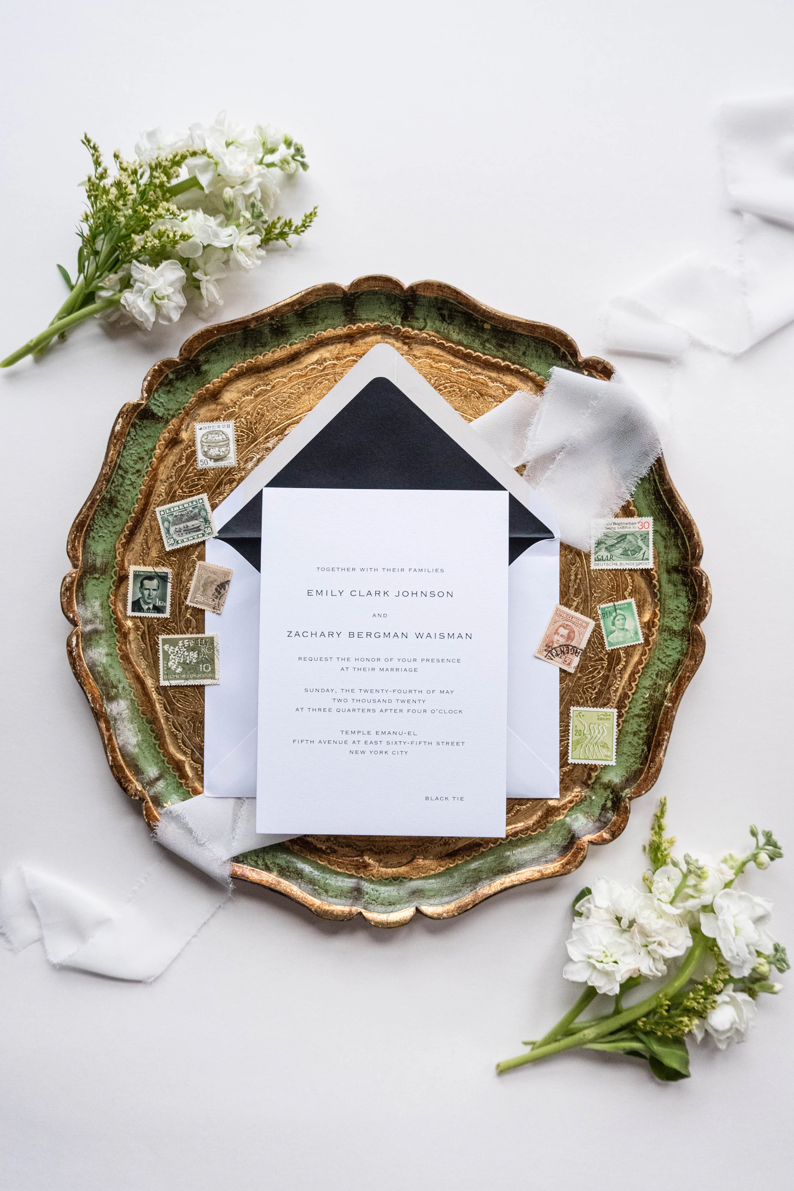 Save-the-date stationery